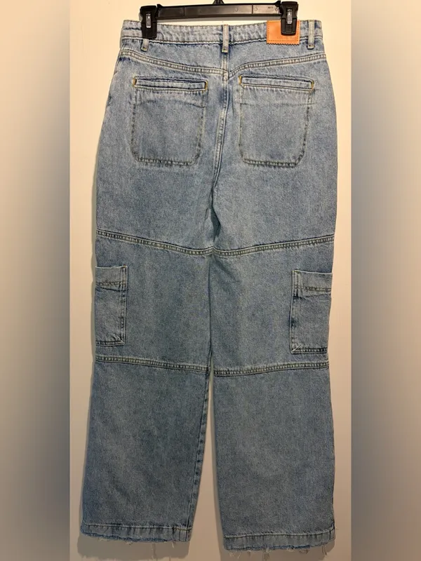 Avec Les Filles RIOU High Rise Wide Leg Cargo Jeans Tunnel Destructed Wash SZ 27 - Image 4