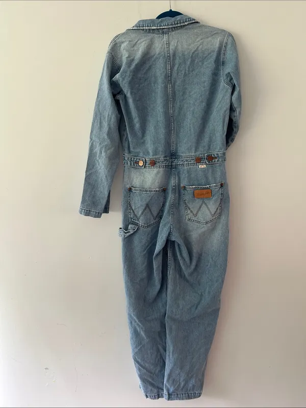 Billabong x Wrangler|Light Wash Distressed Denim Jumpsuit sz M - Image 8