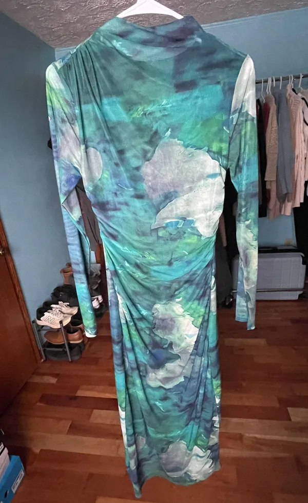 Amazon dress - Image 4