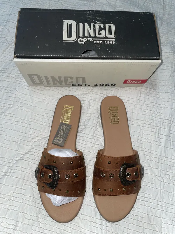 Dingo Lariat women's slide sandals in brown leather with studded buckle size 9 - Image 2