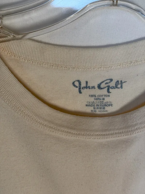 Brandy Melville John Galt Cream Bear Crop Top - Image 3