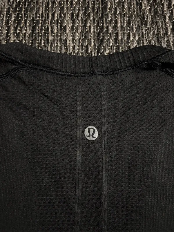 Lululemon Swiftly Tech Long Sleeve Crew - Image 5