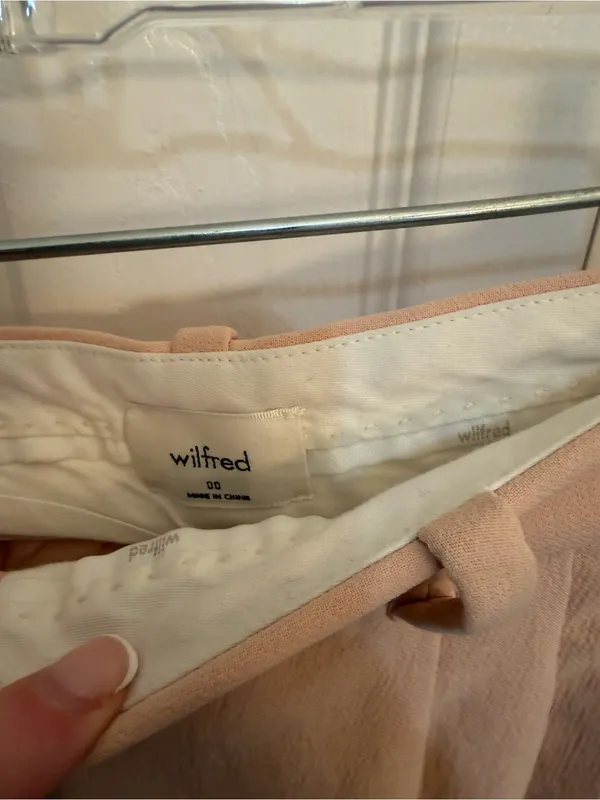 Aritzia Wilfred Effortless Pant Crepe Peach Size 00 - Image 2