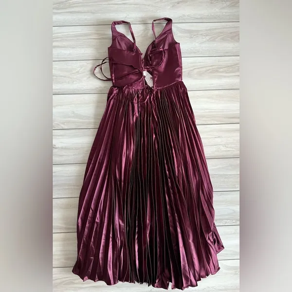 Wear Your Love Sleeveless Pleated Dress Burgundy Size 8 NWT - Image 10