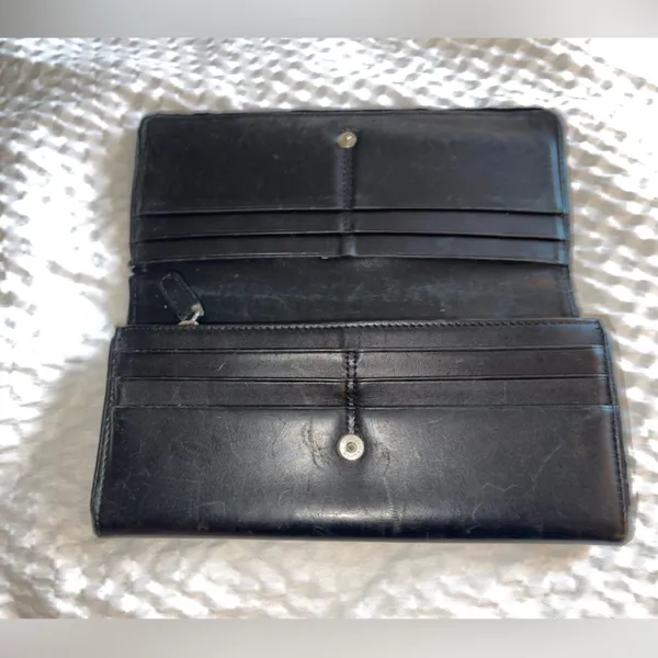 Coach Classic Black Leather Wallet - Image 6