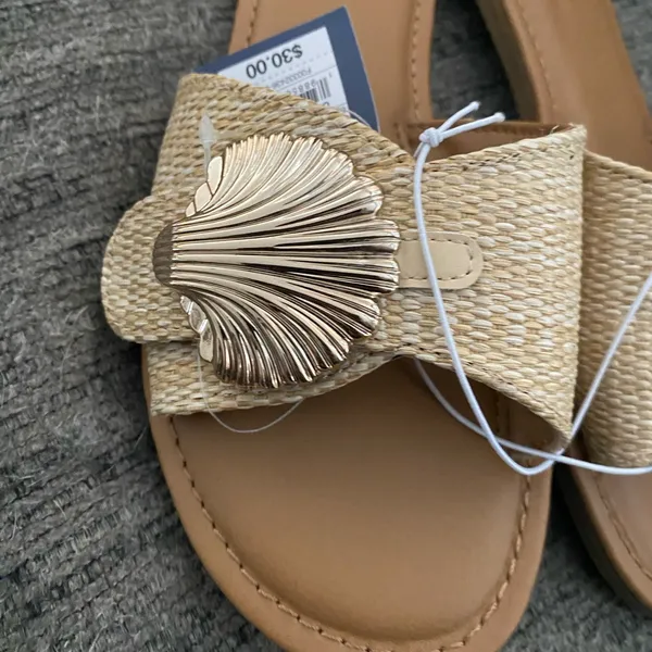 Women's Tan Sandals Size 7 - Image 4