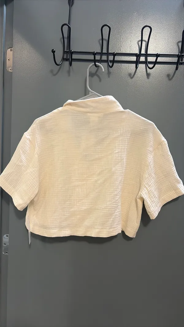 TJ Maxx Cropped shirt - Image 3