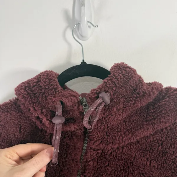 Lululemon Textured Fleece 1/2 Zip Hoodie Pullover Sweater Red Merlot‎ Womens 14 - Image 4