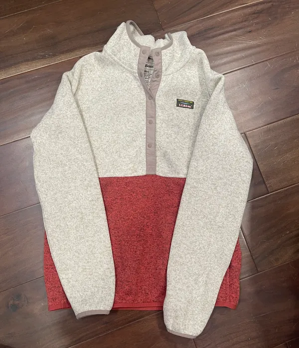 NWOT L.L. BEAN Block Colored fleece with hood size small - Image 2