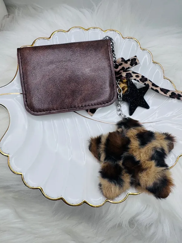 Elevate your everyday essentials with this chic brown card case keychain set. Fe - Image 2