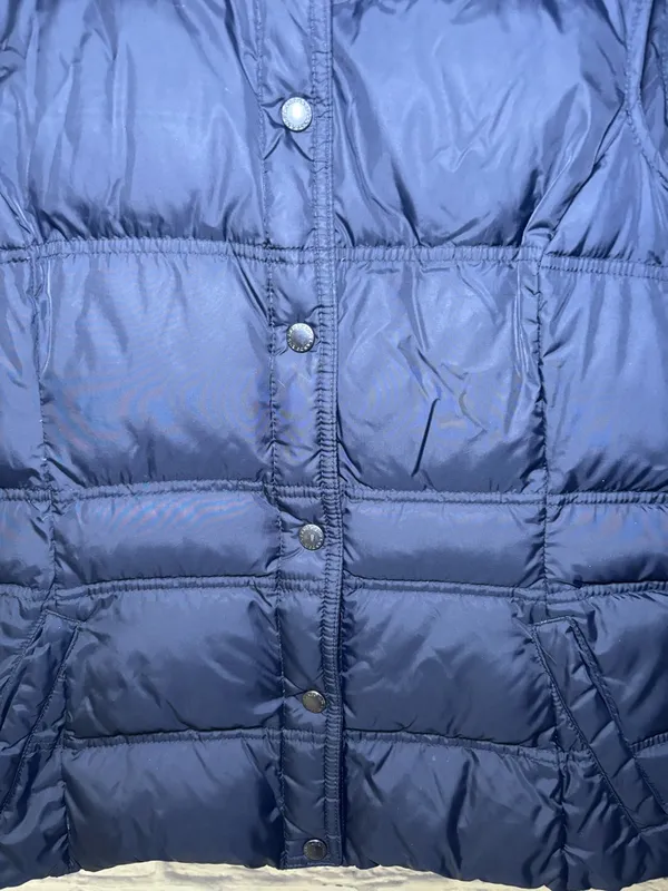 Lands' End Women’s Medium puffer Vest Black 80% Down 20% Feathers Winter - Image 3