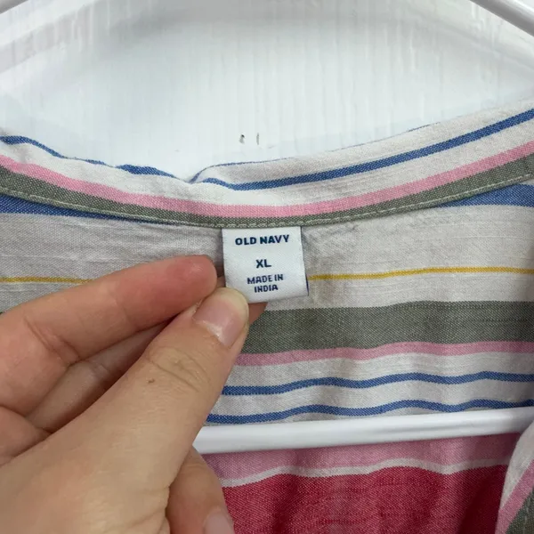 Old Navy multicolor striped button down‎ v-neck cuffed sleeve tie hem shirt XL - Image 4