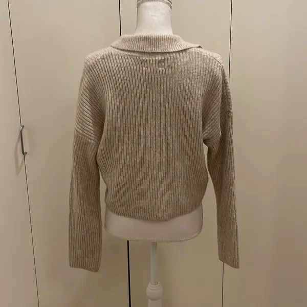 Jessica Simpson Taupe cardigan sweater size S - Image 4