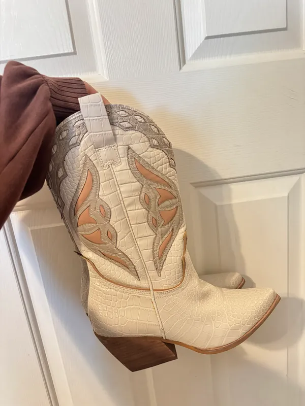 Cowgirl / Cowboy Boots - Image 3