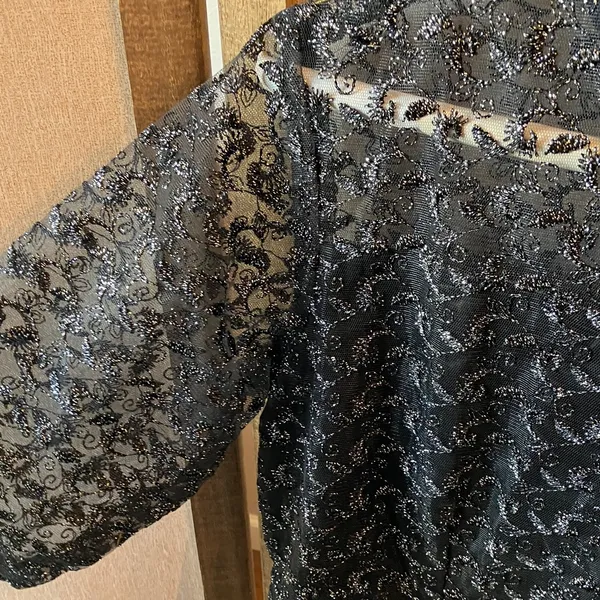 FINAL MARKDOWN , INTRICATELY detailed ladies blouse - Image 6
