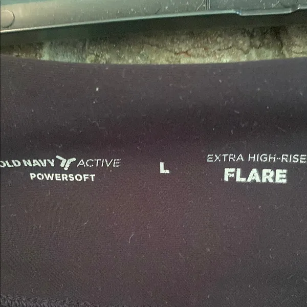 Old Navy Women's Black Flare Pants - Image 2