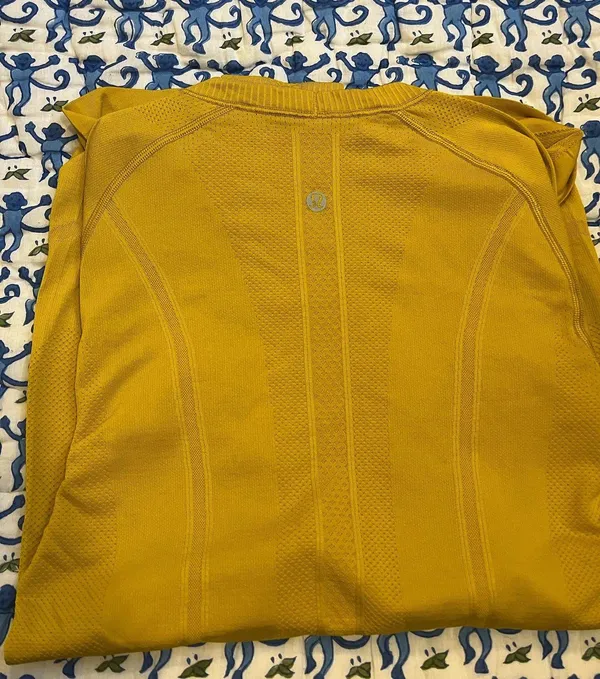 Lululemon Swiftly Tech Long Sleeve - Image 3