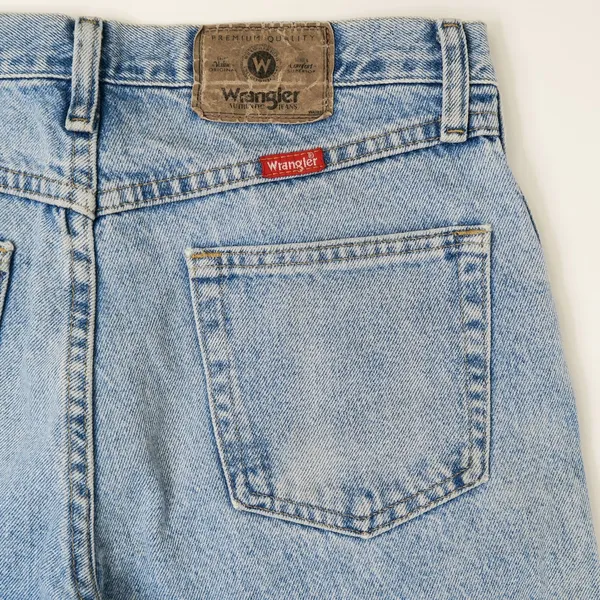 Vintage 90s Wrangler Light Blue Stonewashed Jeans - Image 6