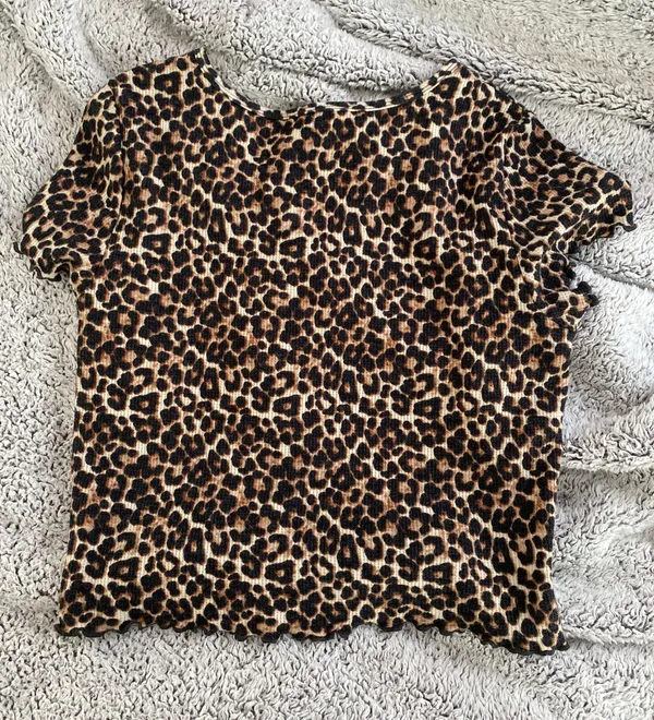 American Eagle Crop Top - Image 3