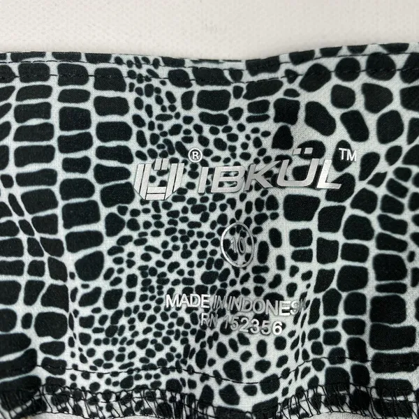 IBKUL Shorts Womens 10 Black White Croc Print Golf Walking Stretch Activewear - Image 3