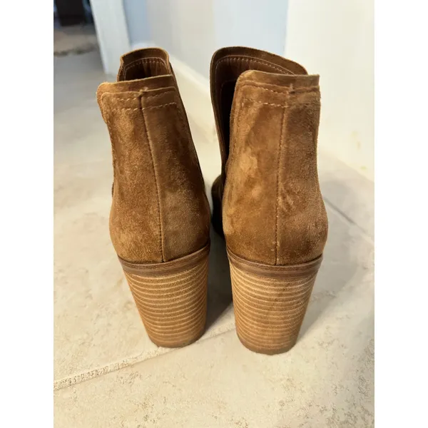 Steve Madden HAVANNA Suede V-Cut Ankle Booties – Cognac Brown‎ – Size 7 - Image 3