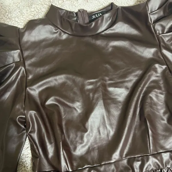Long sleeve pleather thin material top Size XL Brown - Image 2