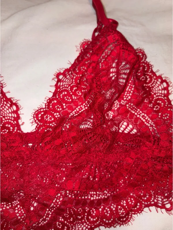 Red Lace Bralette - Image 2