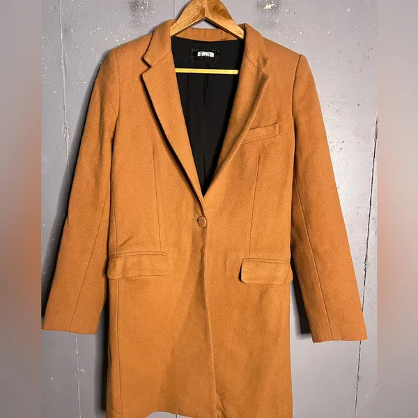 Reformation Downing Coat in Camel. Size Extra Small - Image 2