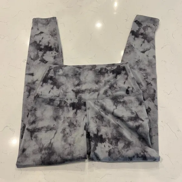 NOBULL Gray and Black Women's Leggings Size XS - Image 3