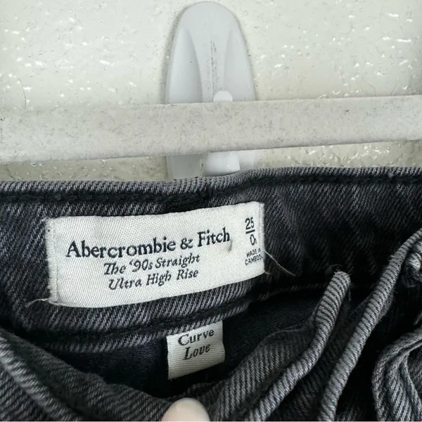Abercrombie & Fitch Curve Love Ultra High Rise 90s Straight Jean Cotton Size 25 - Image 2