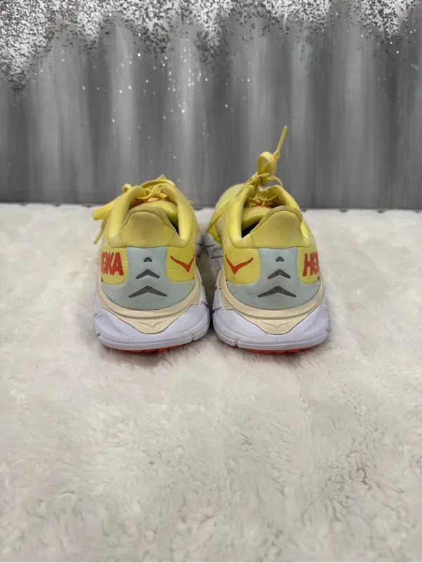 Hoka One One Ariahi 6 Running Shoe Yellow - Image 4