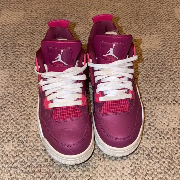Jordan Retro 4 Valentine’s Day - Image 2