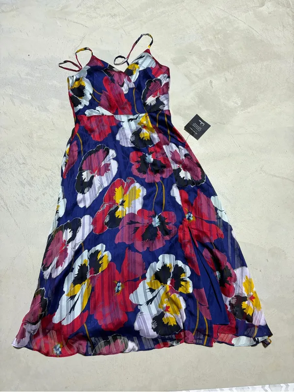 Lulus NWT all about love royal blue Floral print Midi Dress small MSRP$79 - Image 2