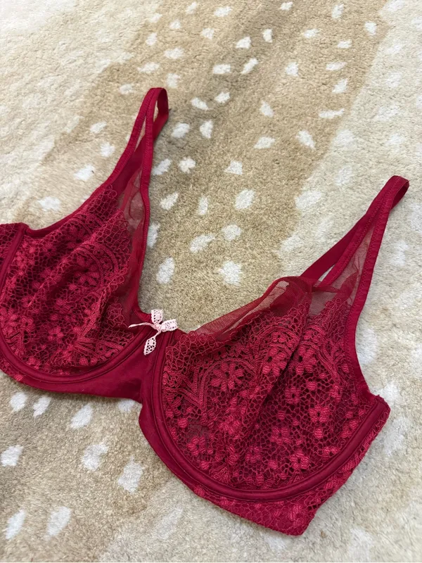 Victoria’s Secret Body by Victoria Unlined Demi Bra in 36DDD - Image 3