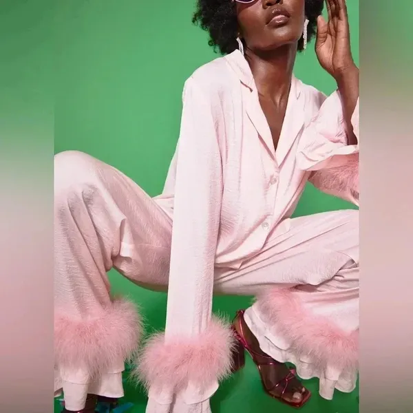 JAYLEY Pink Awilix Day to Night Feather‎ Trim Silk Sleep Trim Long Sleeve Blouse - Image 13