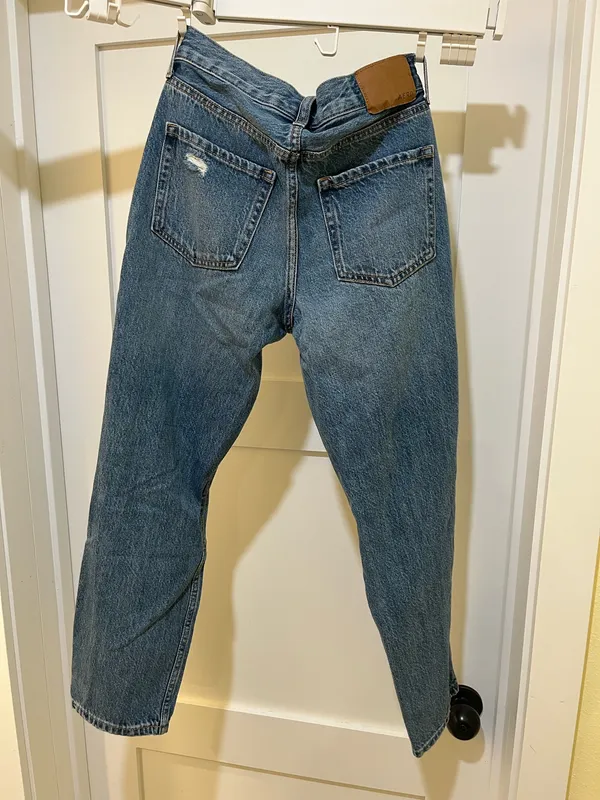 Aeropostale Mom Jeans Ripped - Image 4