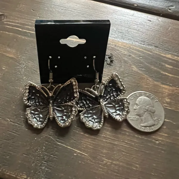 Black silver butterfly earrings - Image 3