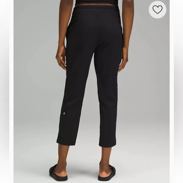 Lululemon Mid Rise Dance Studio Crop 4 Athleisure workout yoga travel outdoors‎ - Image 2