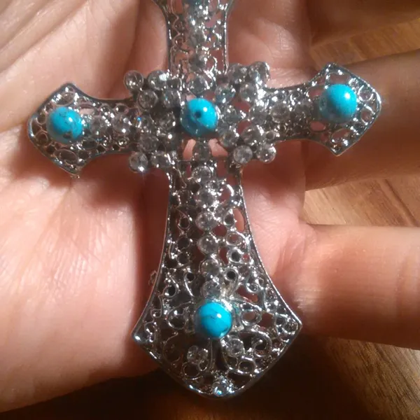 Blue Howlite Silvertone and Stainless Steel Pendant Necklace - Image 9