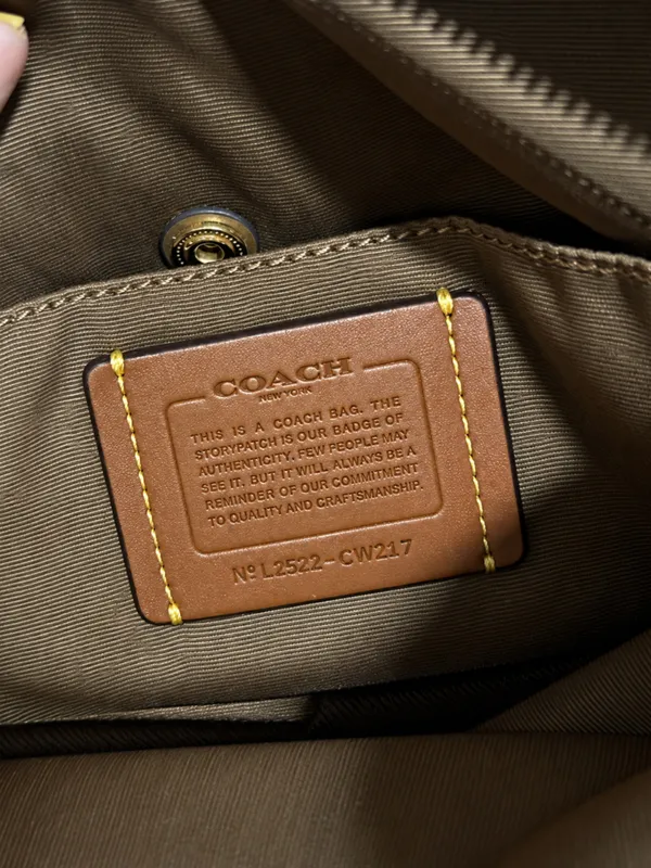 Coach Carey Mini with ID Wallet - Image 4