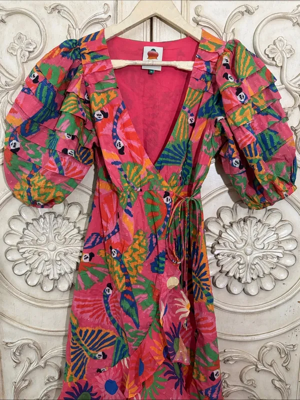 FARM Rio Coral Mixed Graphic Macaws Puff Sleeve Ruffle Hem Midi Wrap Dress XS - Image 5