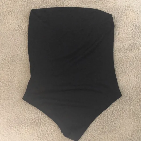 🥺❤️ Cutest Simple Boohoo Tube top Black Bodysuit - Image 5