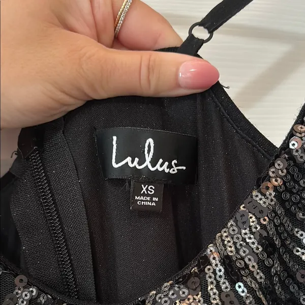 Lulu’s Black and Silver/Gold Sequin Evening Dress - Image 8