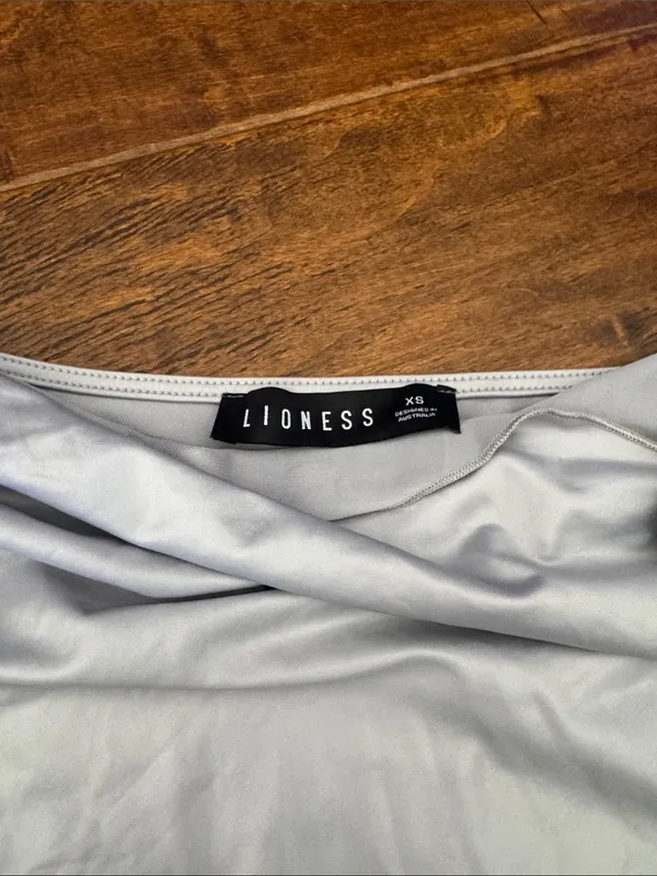 Lioness Light Gray Top - Image 3