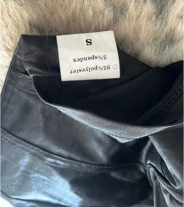 Shein Top Black - Image 3