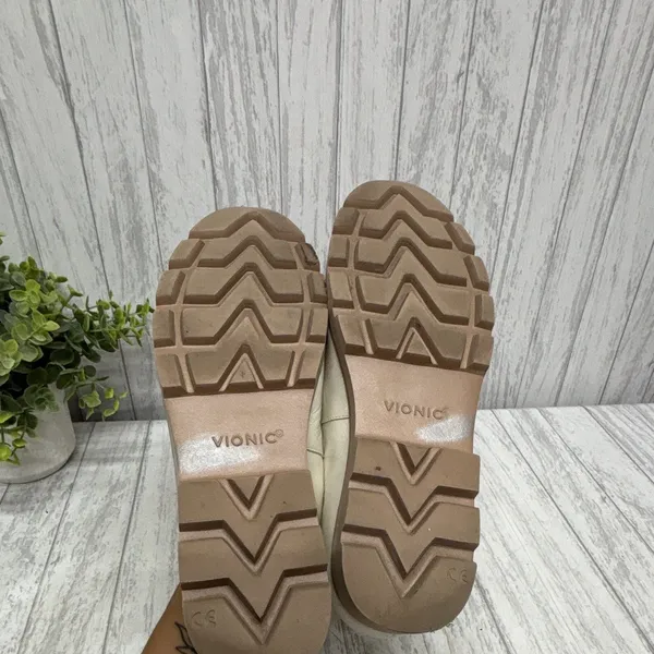 Womens Size 8 Vionic Ivory Slip-On Loafer Flats Solid Round Toe Rubber Sole - Image 7