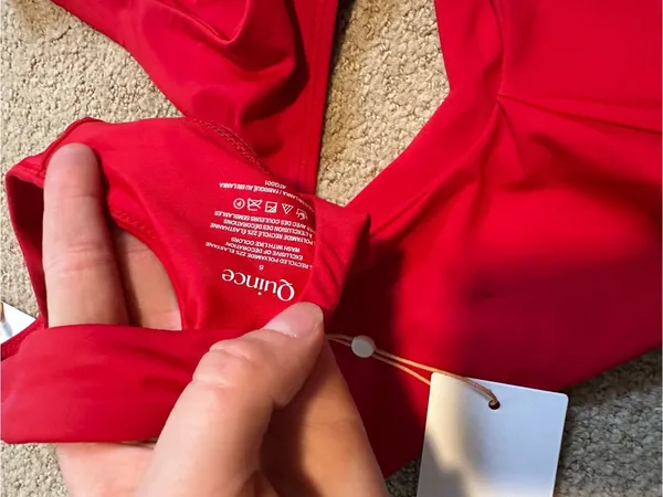 NWT Quince Plunging V cut bikini set cherry red small - Image 5