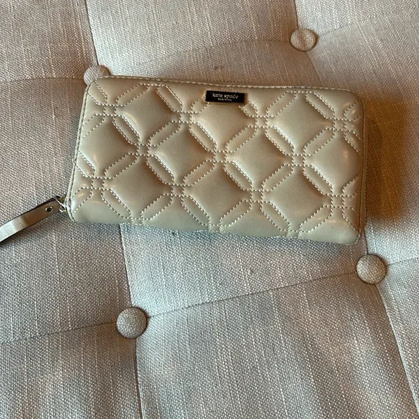 Kate Spade Astor Court Neda Quilted Leather Zip Around Wallet WLRU1240 Bone - Image 2