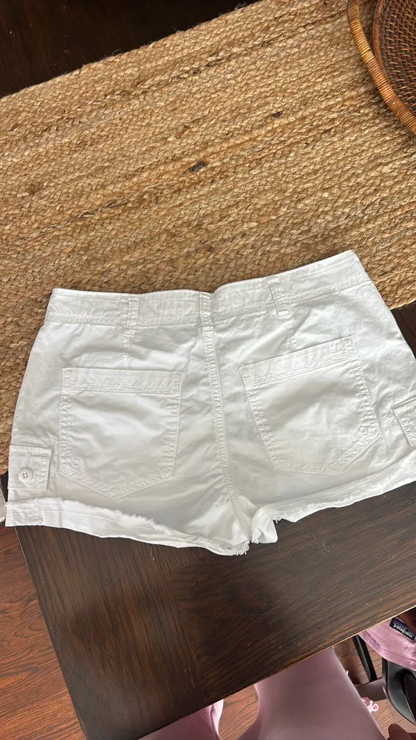 White Cargo American Eagle Shorts - Image 2