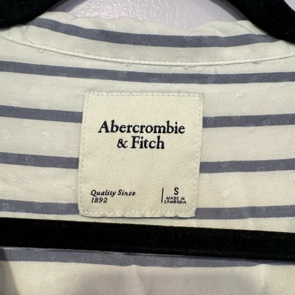 Blue and white stripe Abercrombie and Fitch button down short sleeve‎ - Image 3